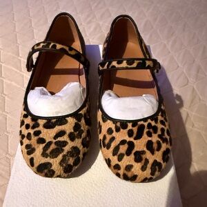 Age Of Innocence London girls Mary Jane animal print leopard size 33